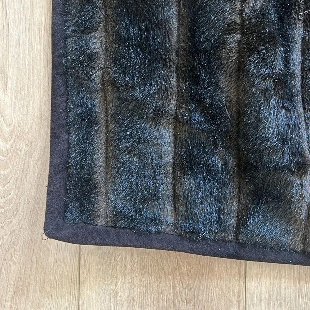 Pottery Barn Faux Mink Blanket 50x60